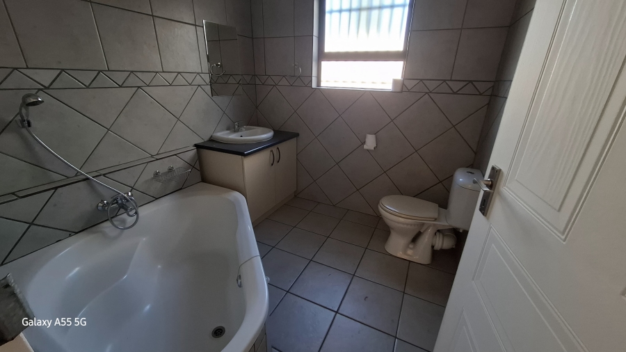 2 Bedroom Property for Sale in Olyfvenhoudtsdrift Northern Cape